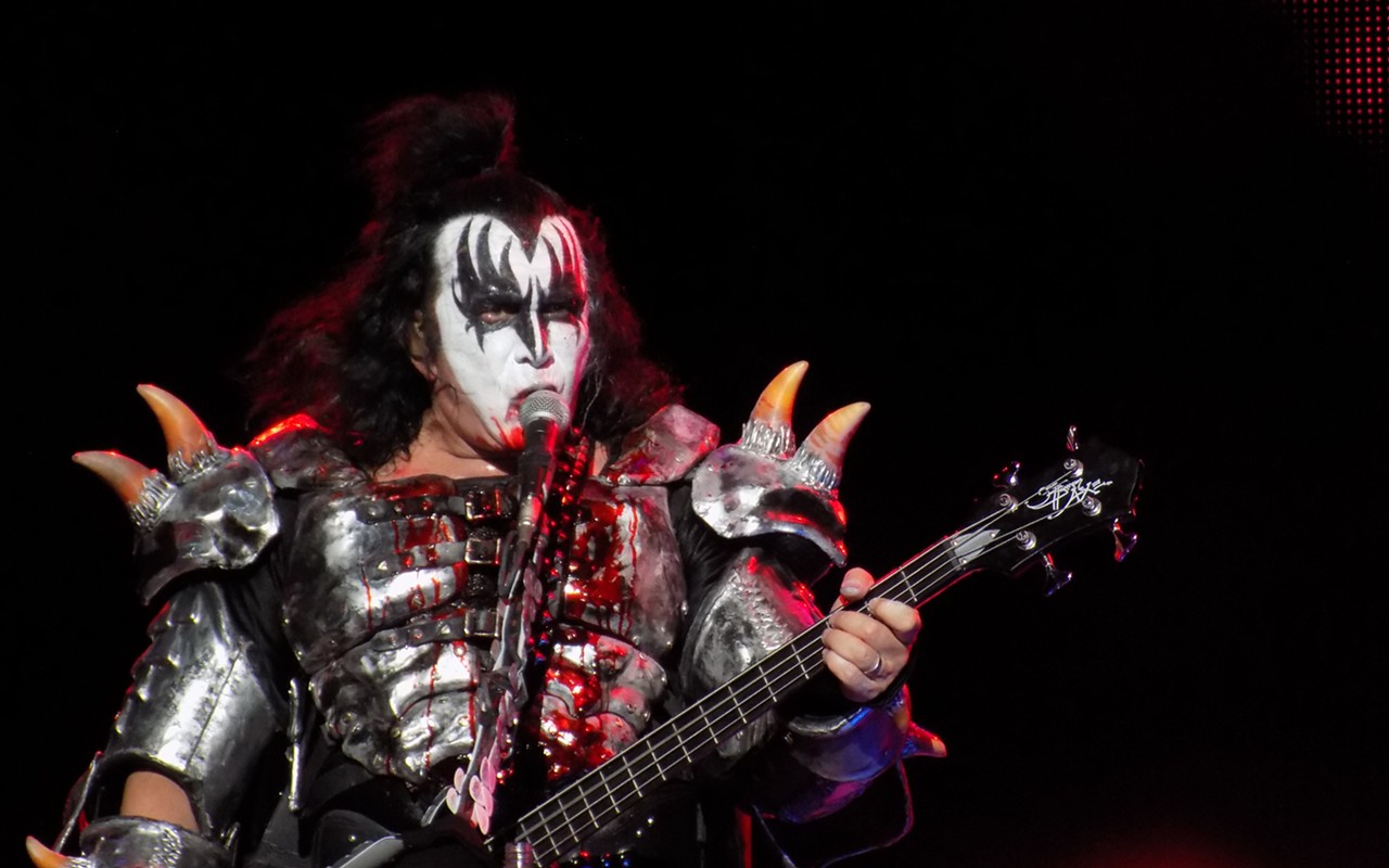 Kiss gives it up for Springfield