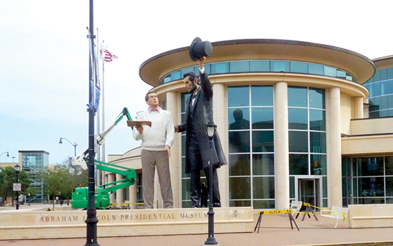 Statues, Lincoln and football