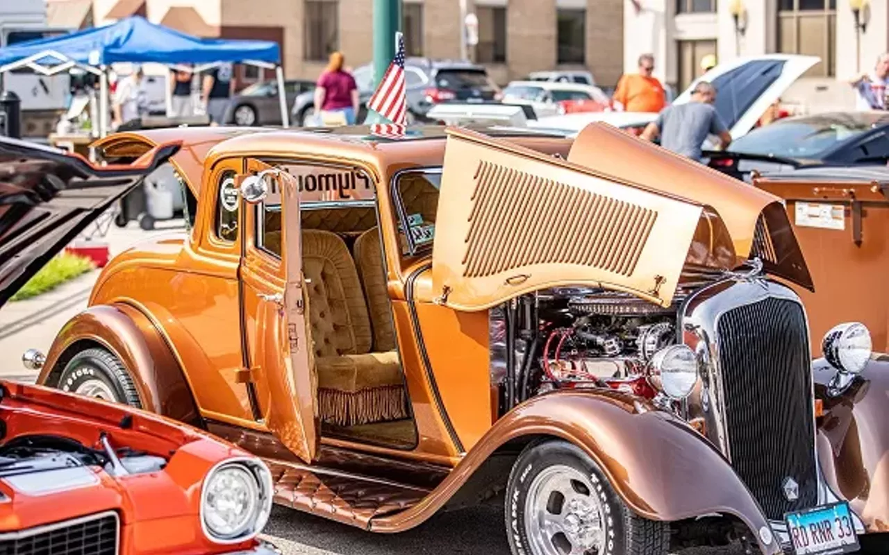 Image: Jacksonville car show, cruise