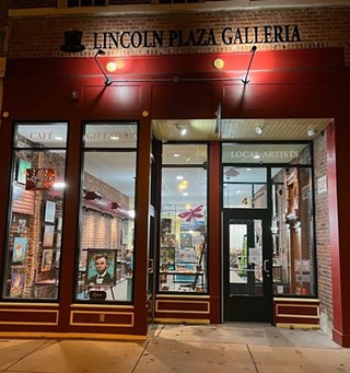 Lincoln Plaza Galleria