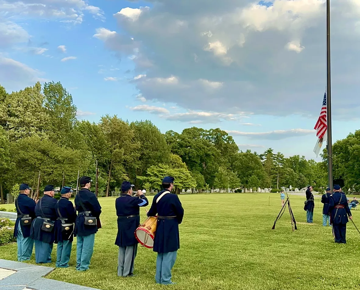 flag_lowering.webp