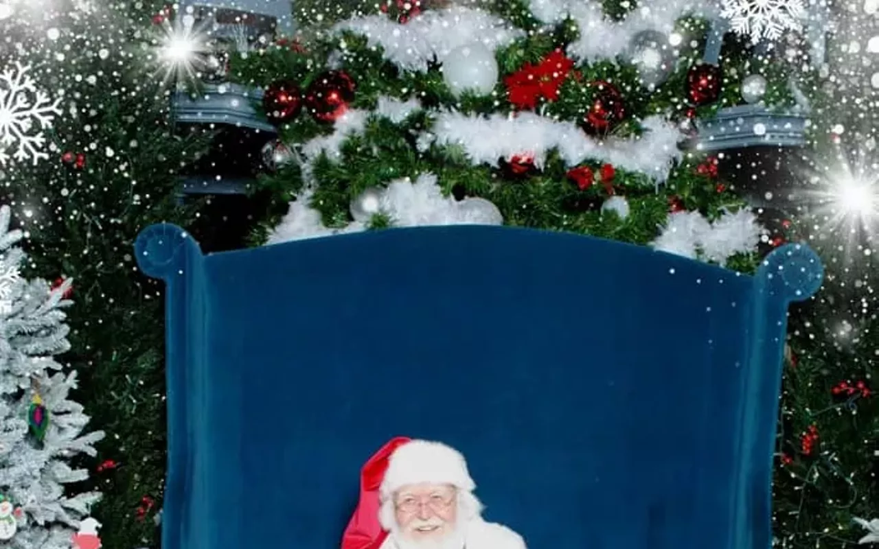 Image: Pet Photos with Santa