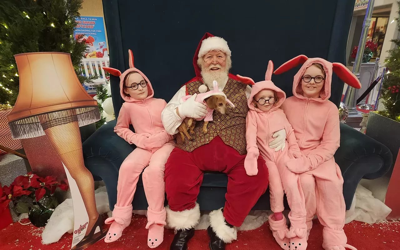 Image: Pet Portraits with Santa