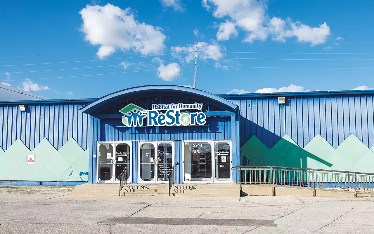 Image: THRIFT STORE