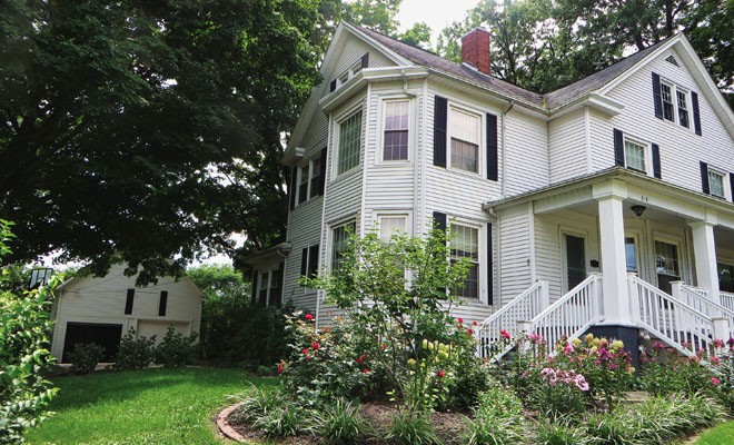 Take a walking tour of Rochester houses