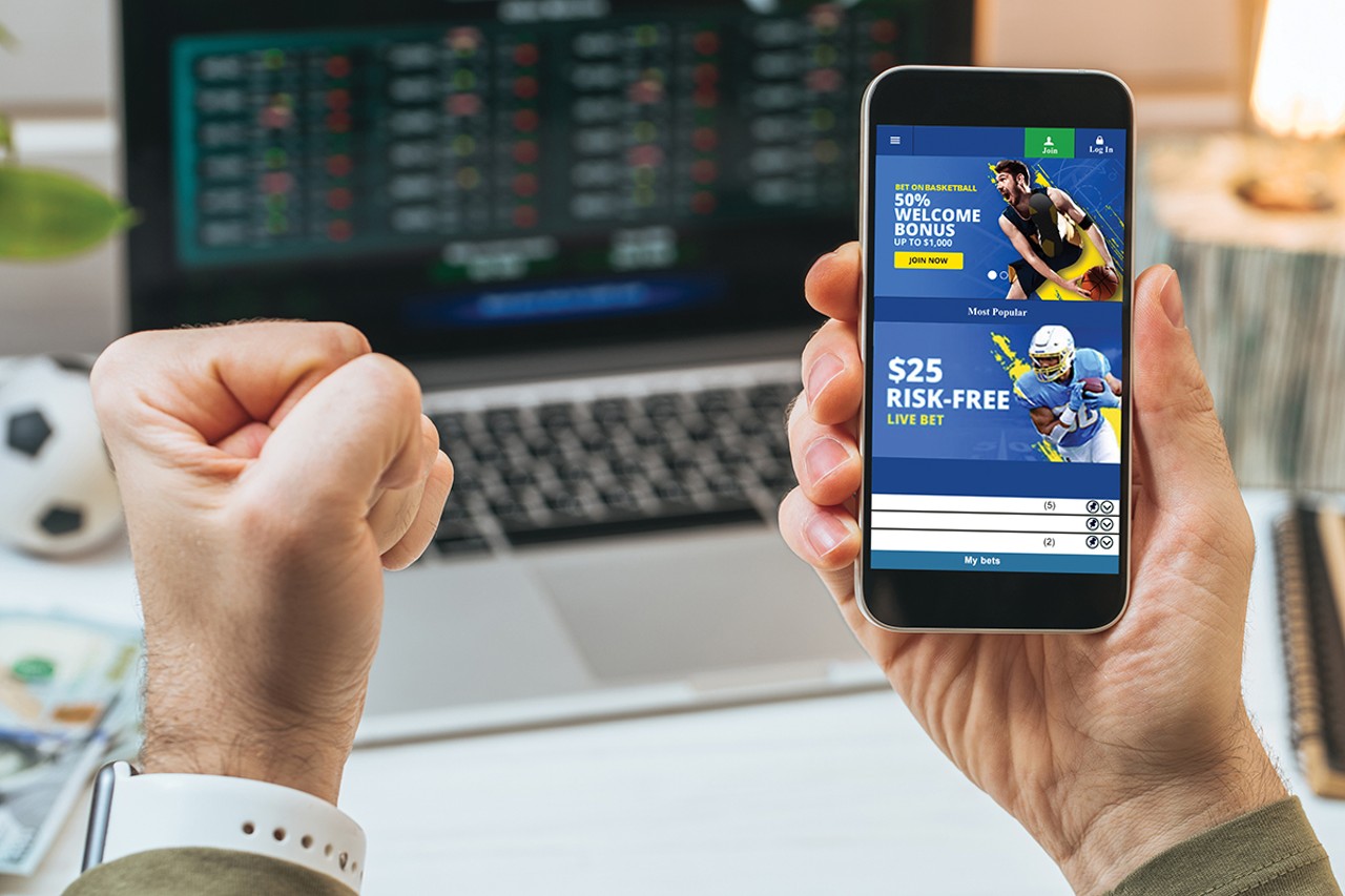 Live Betting on Desktops and Mobile Devices