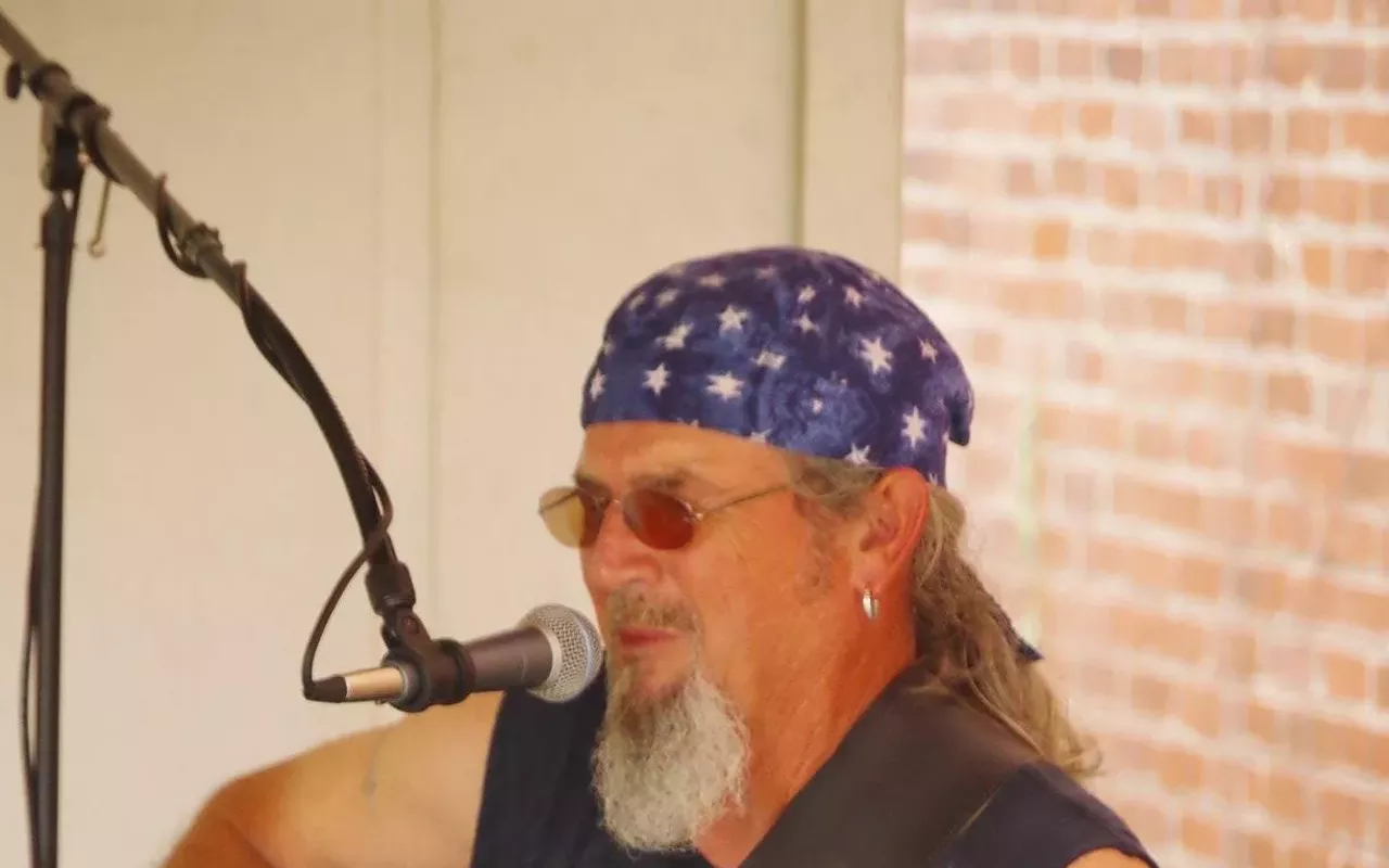 Image: Uncle Dolphin